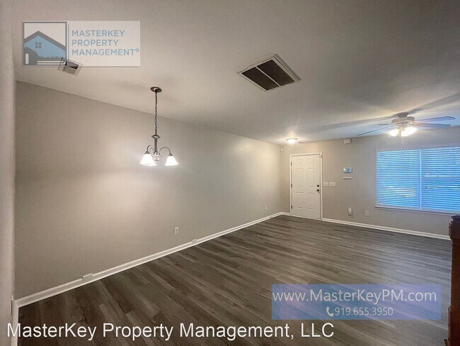 Building Photo - 3 br, 2.5 bath House - 3623 Bison Hill Ln