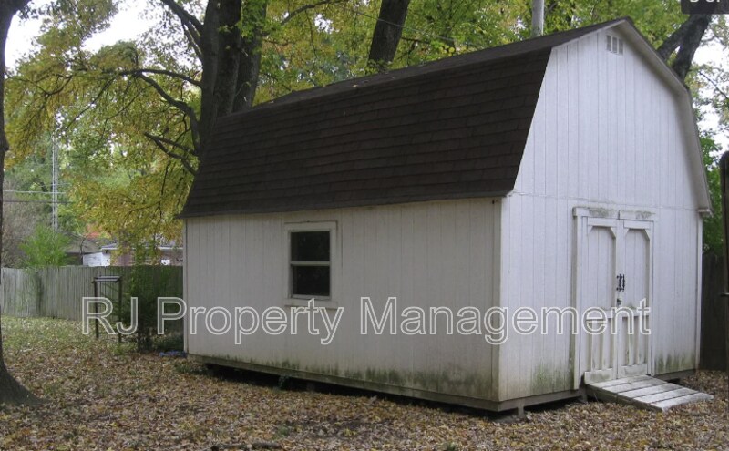 Building Photo - 3008 Sienna Rd