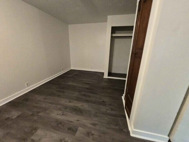 Foto del edificio - 228 Varnes Ln