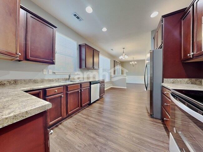 Foto del edificio - 2400 Ancient Oak Ln