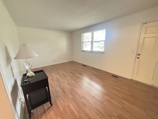 Building Photo - 3929 Creekway Ct