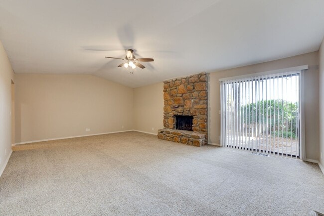Foto del edificio - S 79th E Ave Duplex