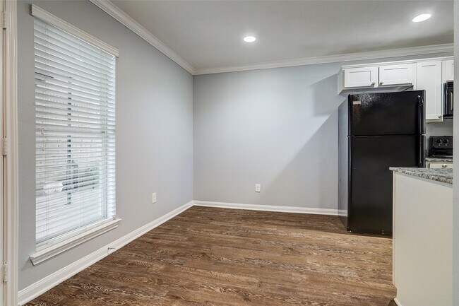 Foto del edificio - 835 Heights Blvd