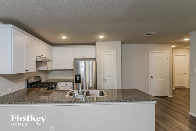 Building Photo - 5606 Tempest Ct