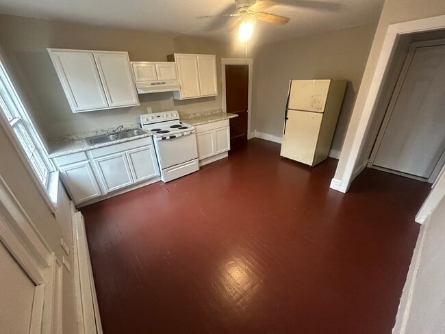 Foto del edificio - 342 Holmes St