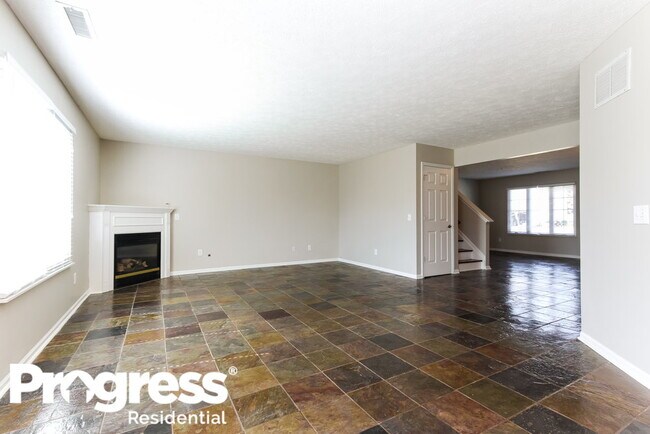 Building Photo - 1635 Blackmore Dr