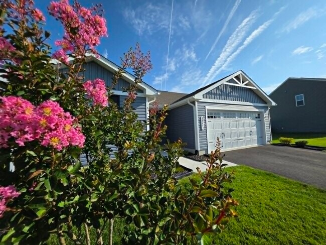 Foto del edificio - 38493 Barberry St
