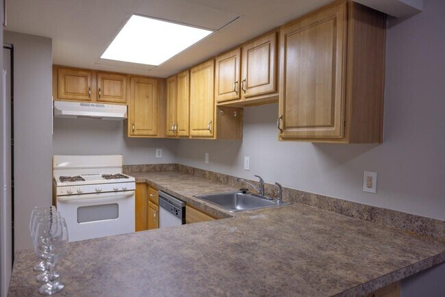 Foto del edificio - 580 Northridge Crossing Dr