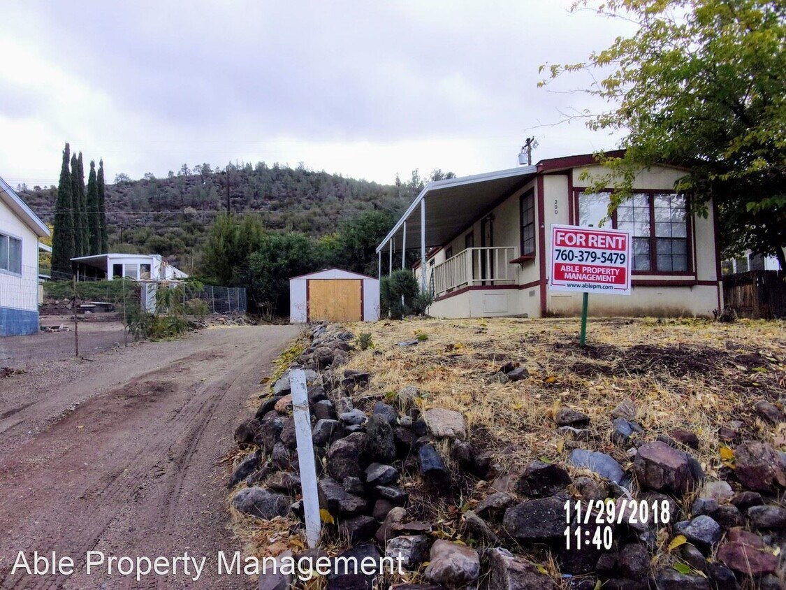 Foto principal - 2 br, 1 bath House - 200 Park Way