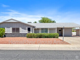 Building Photo - 10816 W Hope Dr