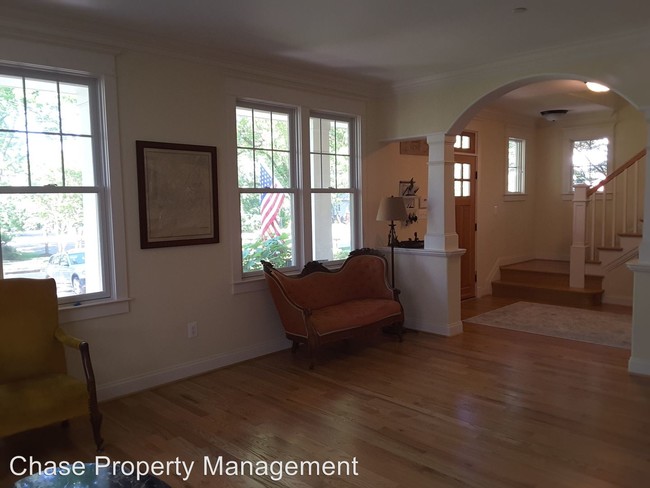 Building Photo - 3 br, 4.5 bath House - 803 Parkwood Avenue