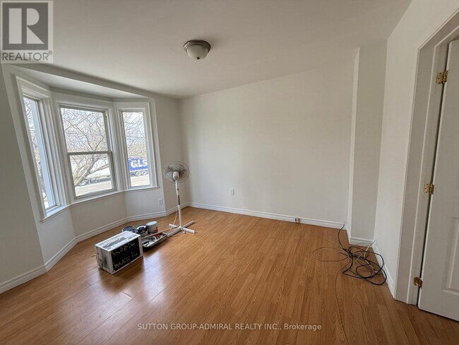 Photo du bâtiment - 102 Thirty Ninth St