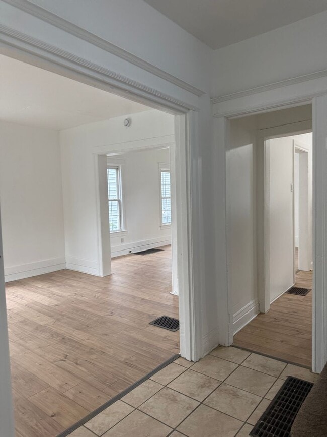 Building Photo - AMINA LLC