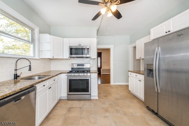 Building Photo - 331 Diamond Bridge Ave