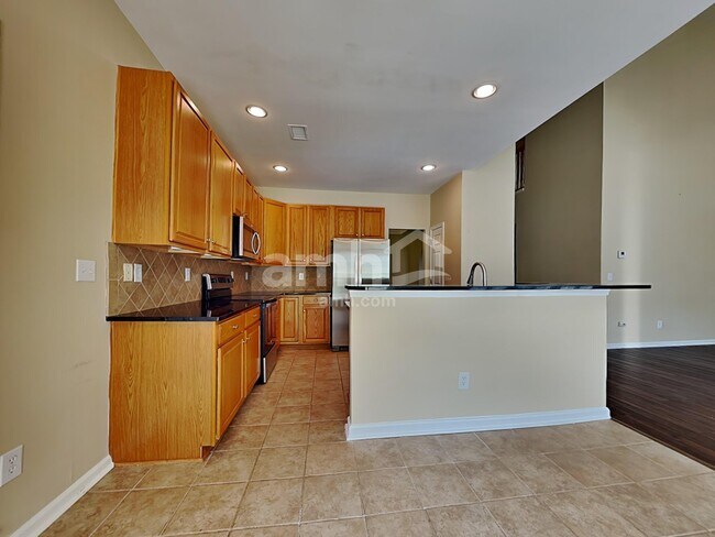 Foto del edificio - 14127 Hiawatha Ct