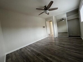 Building Photo - 215 Castillo St
