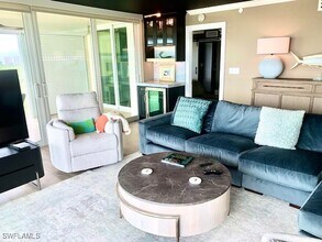 Building Photo - 5550 Heron Point Dr