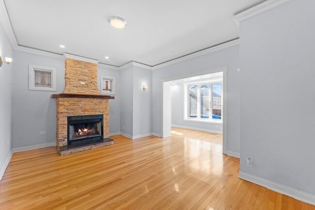 Building Photo - 5124 W Berenice Ave