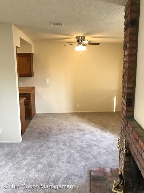 Building Photo - 5358 Circle Dr