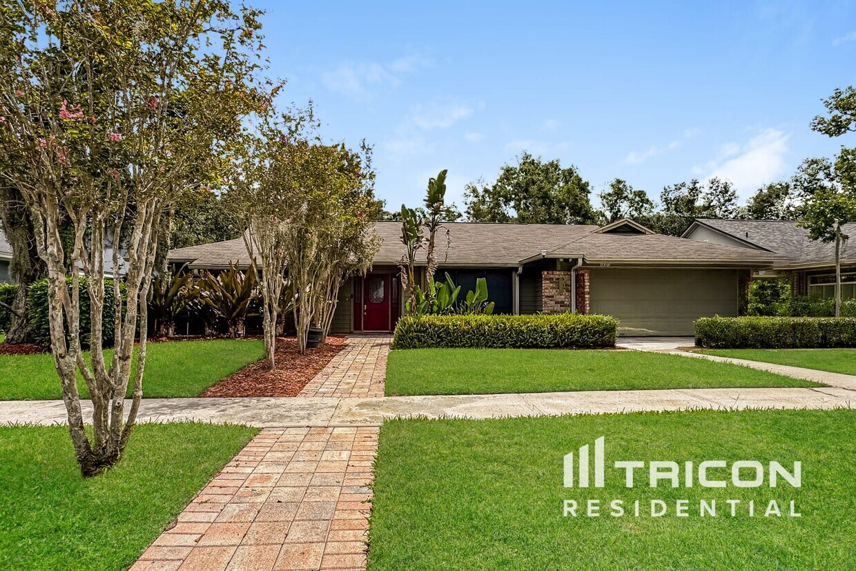 Foto principal - 15803 Hampton Village Dr