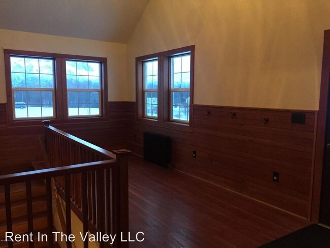 Building Photo - 4 br, 4 bath House - 1235 S Badger Road