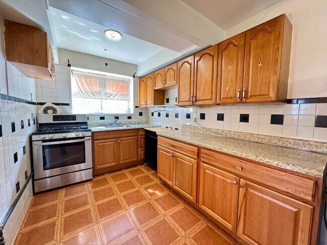 Foto del edificio - 526 Underhill Ave