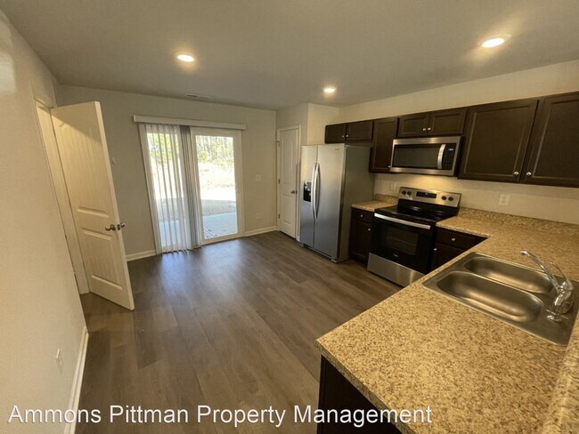 Building Photo - 2 br, 2.5 bath House - 2056 Wiggins Village