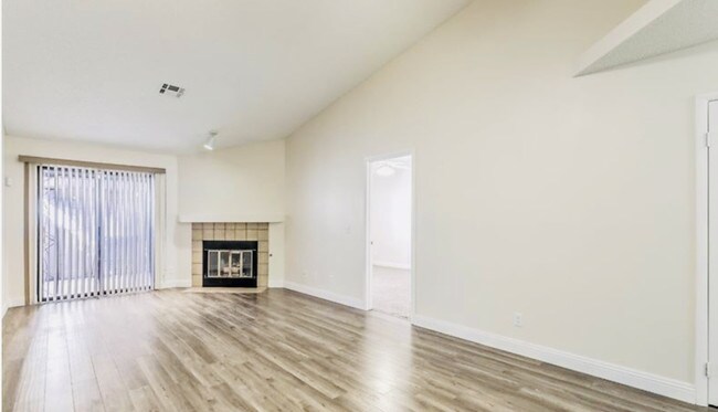 Building Photo - 317 Yardarm Way