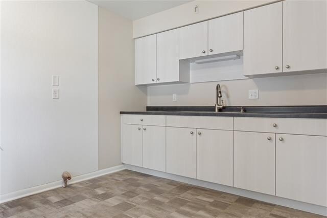 Foto del edificio - 1819 Logan St