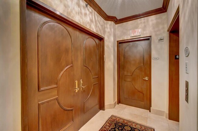Building Photo - 3740 S Ocean Blvd