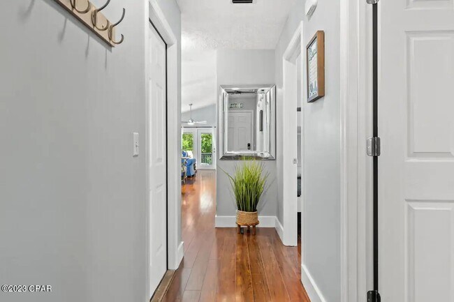 Foto del edificio - 154 White Cap Way