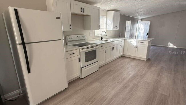 Building Photo - 4511 Deer Run Rd