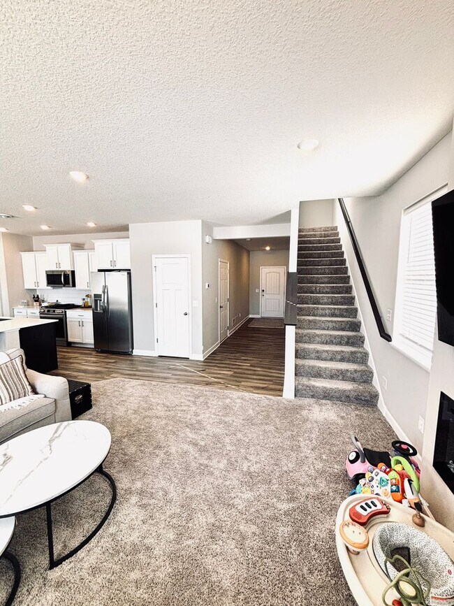 Building Photo - Beautiful and Spacious 4 Bedroom Home / New Construction!