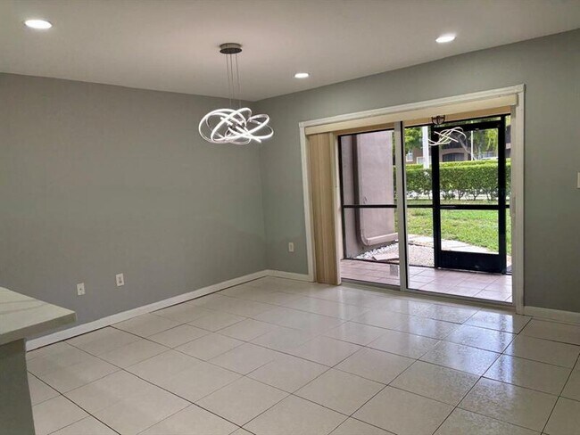 Foto del edificio - 9050 NW 28th St