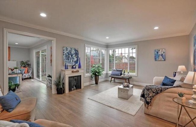Building Photo - 5141 Brophy Dr