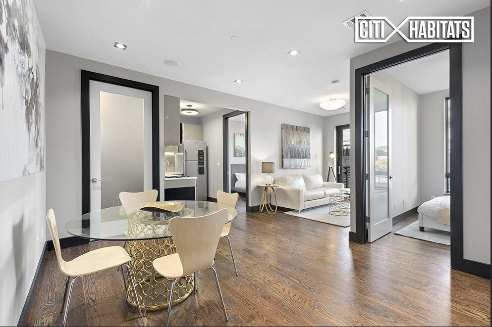 Foto principal - 873 Dekalb Ave