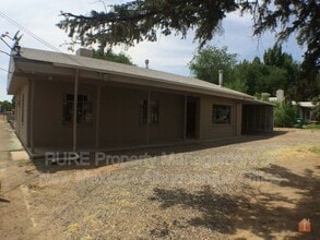 Building Photo - 1025 Schofield Ln