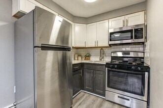 Foto del edificio - 831 Cedar Ave