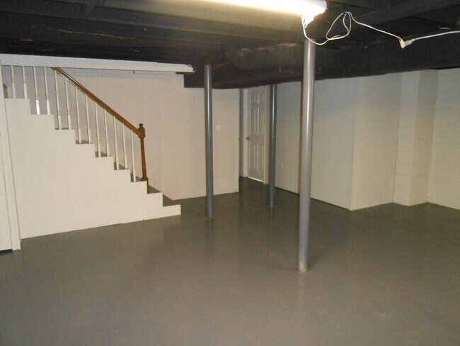 Building Photo - 2861 Georgetown Dr