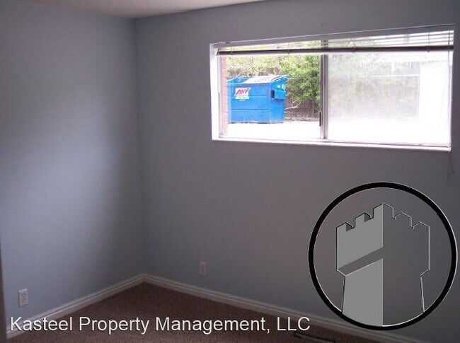 Building Photo - 556 S 470 E