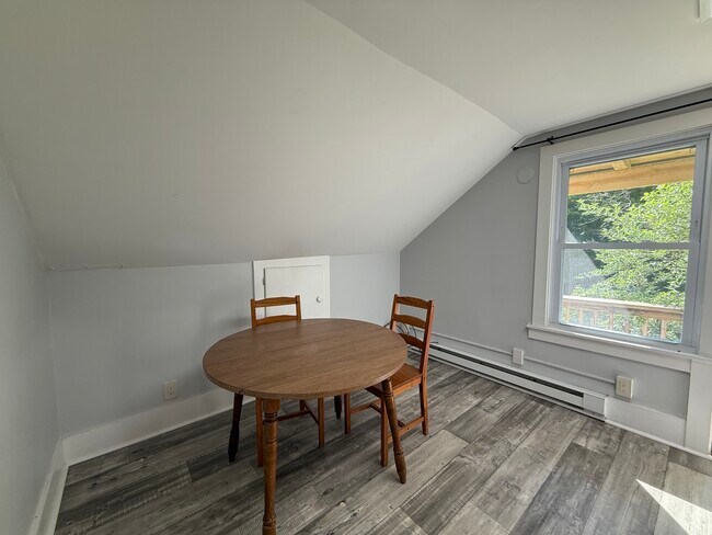 Foto del edificio - 1686 Slaterville Rd