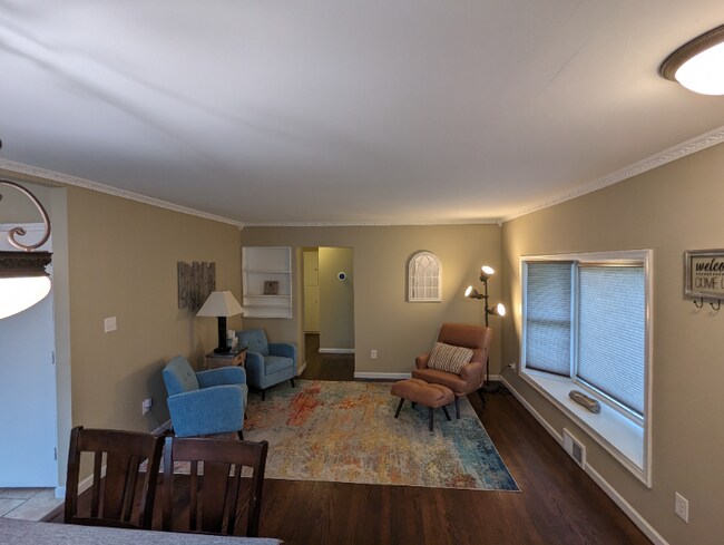 Foto del edificio - 23885 Colchester St