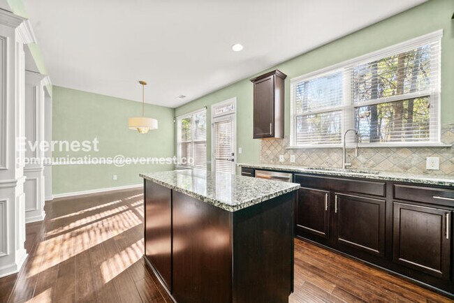 Foto del edificio - 4057 Princeton Lakes Way
