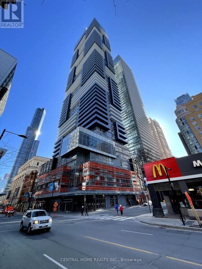 Building Photo - 7 Grenville St