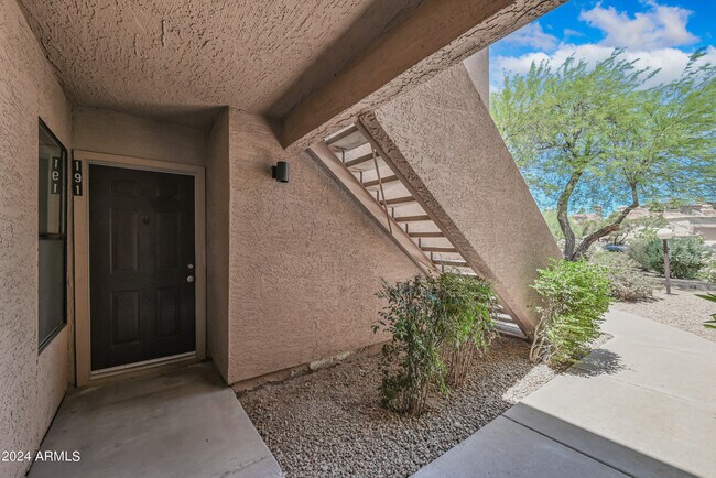 Building Photo - 16657 E Gunsight Dr