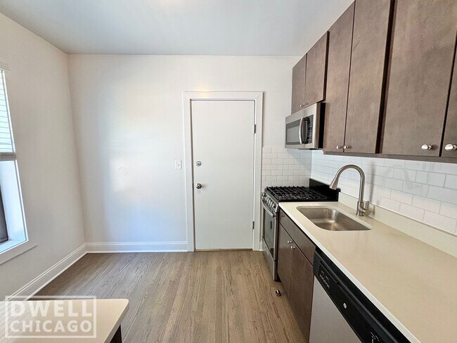 Foto del edificio - 2639 N Spaulding Ave