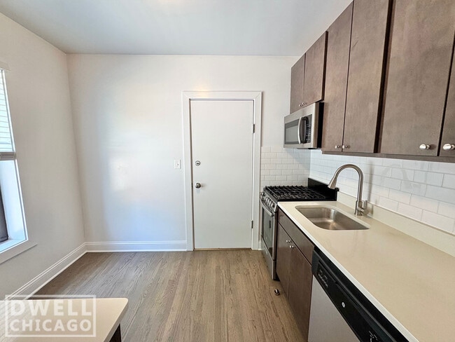 Building Photo - 2639 N Spaulding Ave