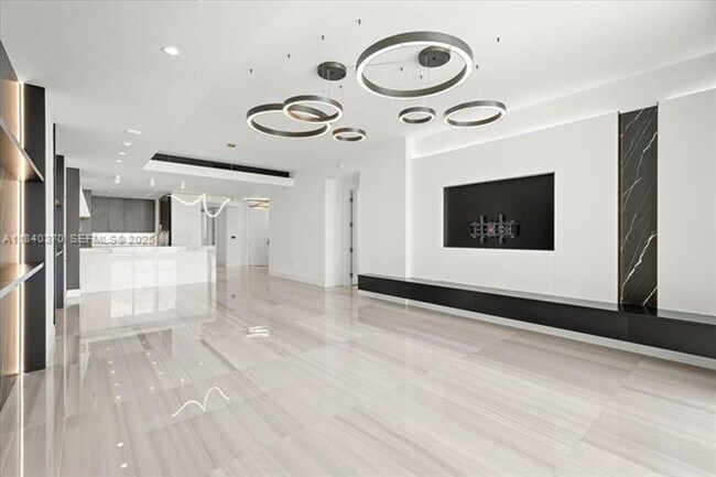 Foto del edificio - 17901 Collins Ave