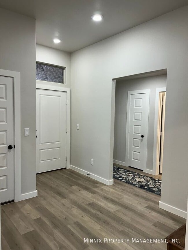 Foto del edificio - 2923 137th St