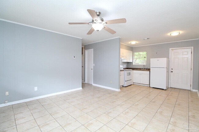 Foto del edificio - 6618 Applegate St